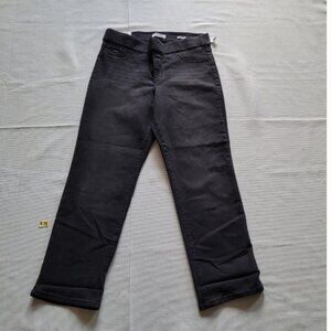 Nine West Heidi Pull On Straight Denim Jeans made in Jordan.